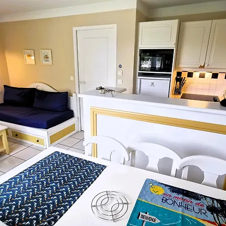 Alouette Piscines Chauffees بيت للعطل