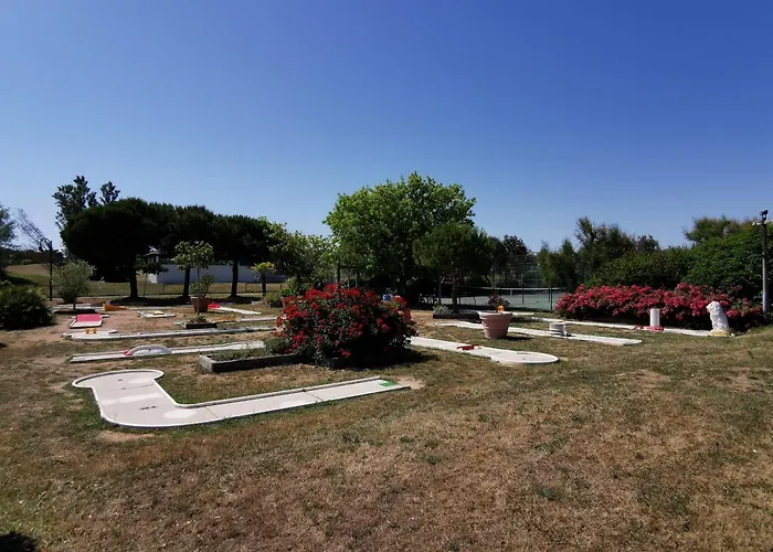 Alouette Piscines Chauffees בית נופש *